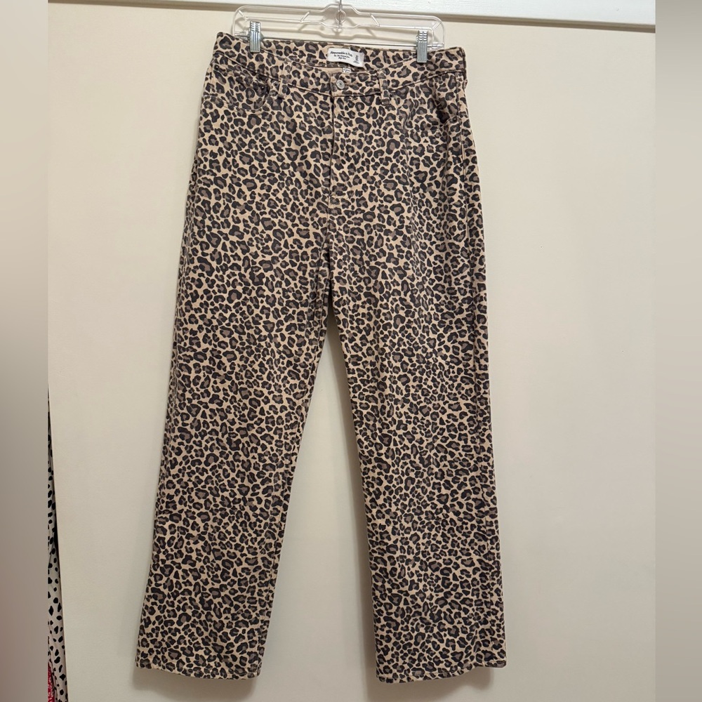 A&F - Curve love 90s relaxed high rise jean - leopard - 12